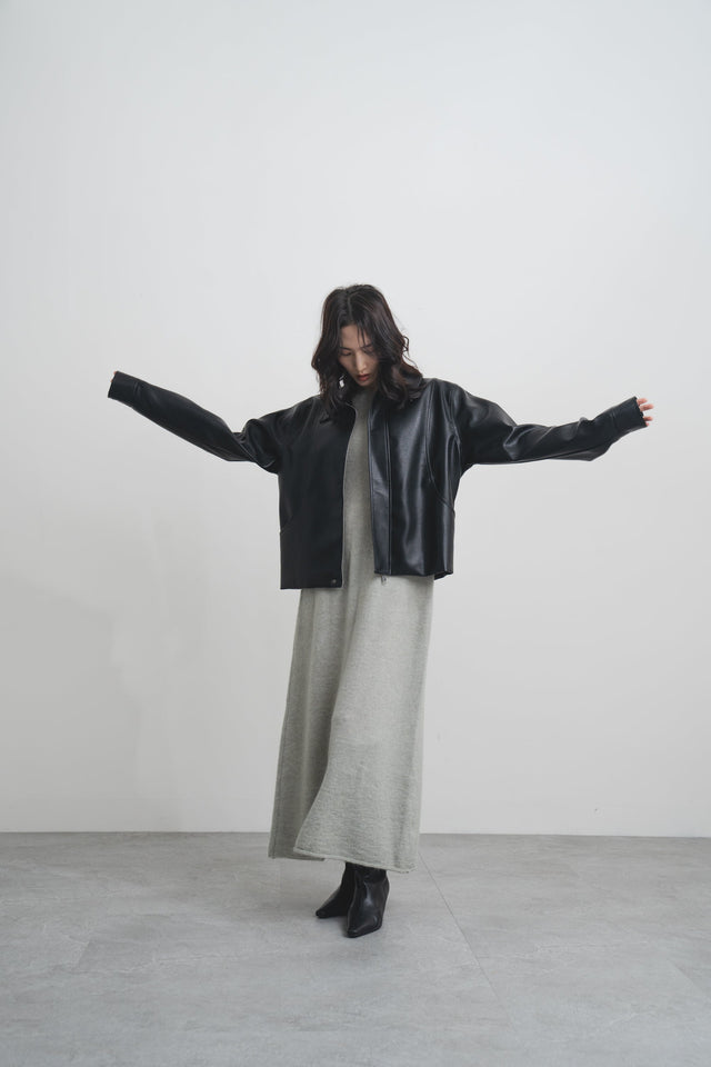 皮革外套-unisex-curved-cut-leather-jacket-black