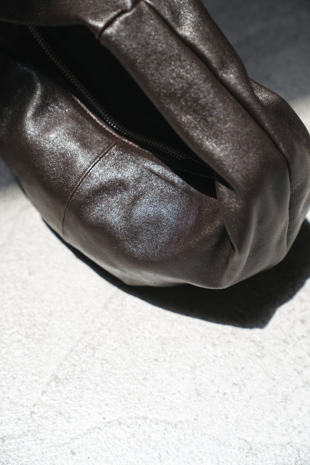 水餃包-three-dimensional-dumpling-bag-ebony-brown