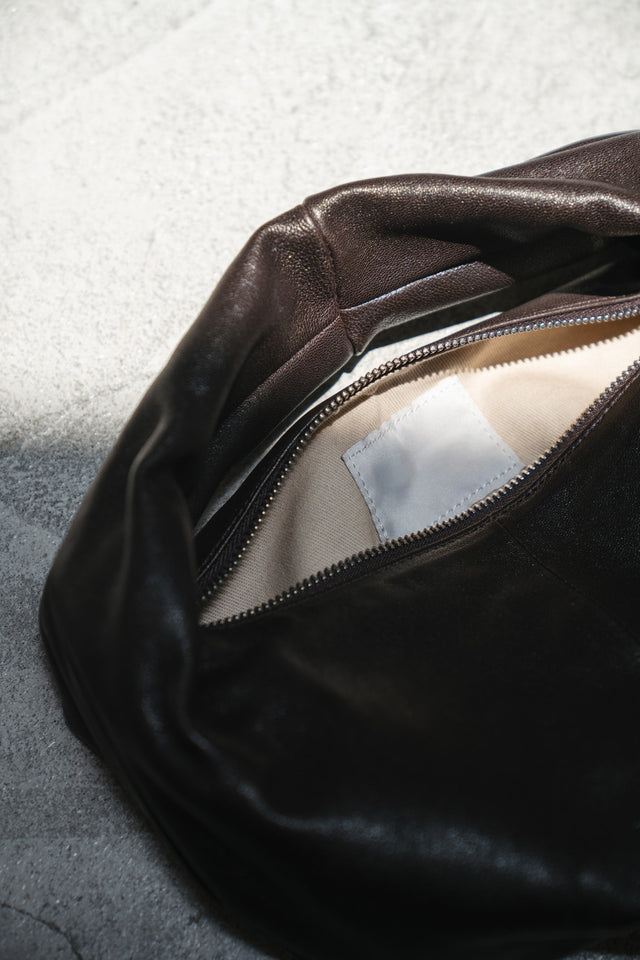水餃包-three-dimensional-dumpling-bag-ebony-brown