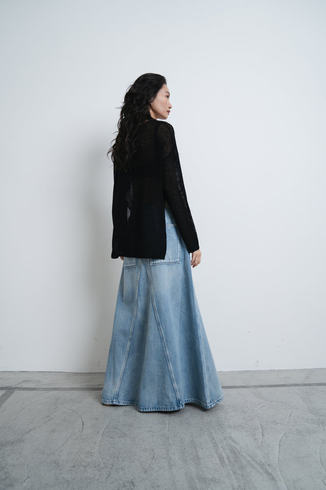 Silky smooth and cool low-back bra top (black)