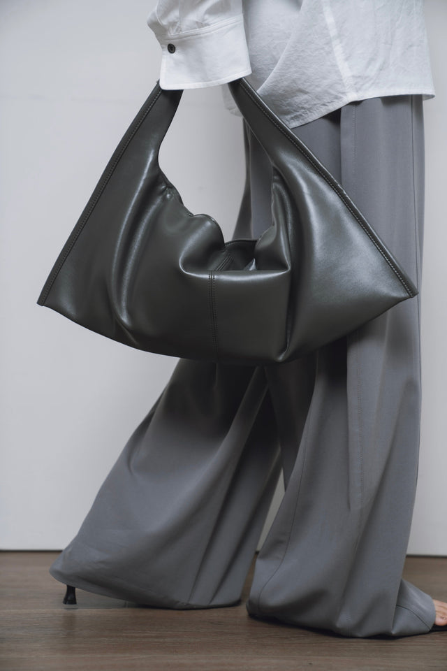 hobo包-soft-cowhide-medium-hobo-bag-elephant-gray