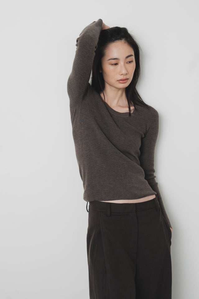 Premium 無縫羊毛針織衫-U領 (灰棕)