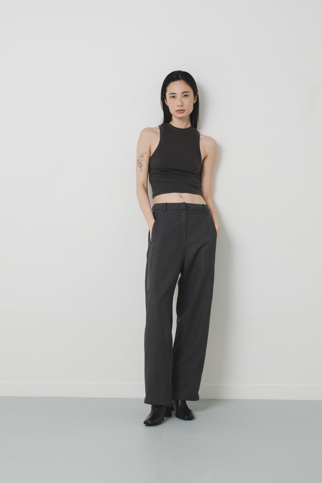 Stretch Vest with Slim Neck and Shoulders (Dark Gray)