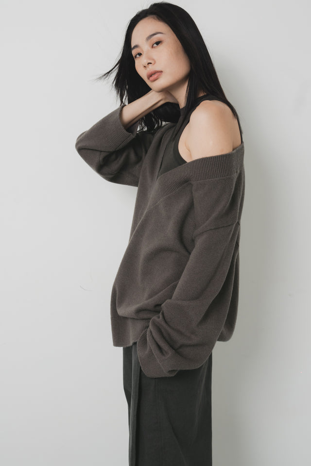 Stretch Vest with Slim Neck and Shoulders (Dark Gray)