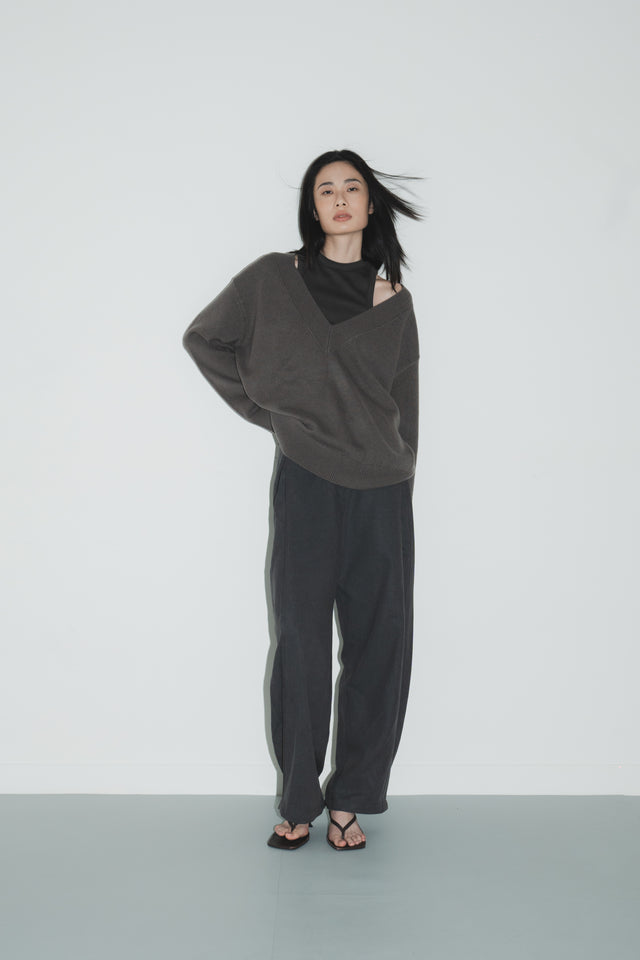 Stretch Vest with Slim Neck and Shoulders (Dark Gray)