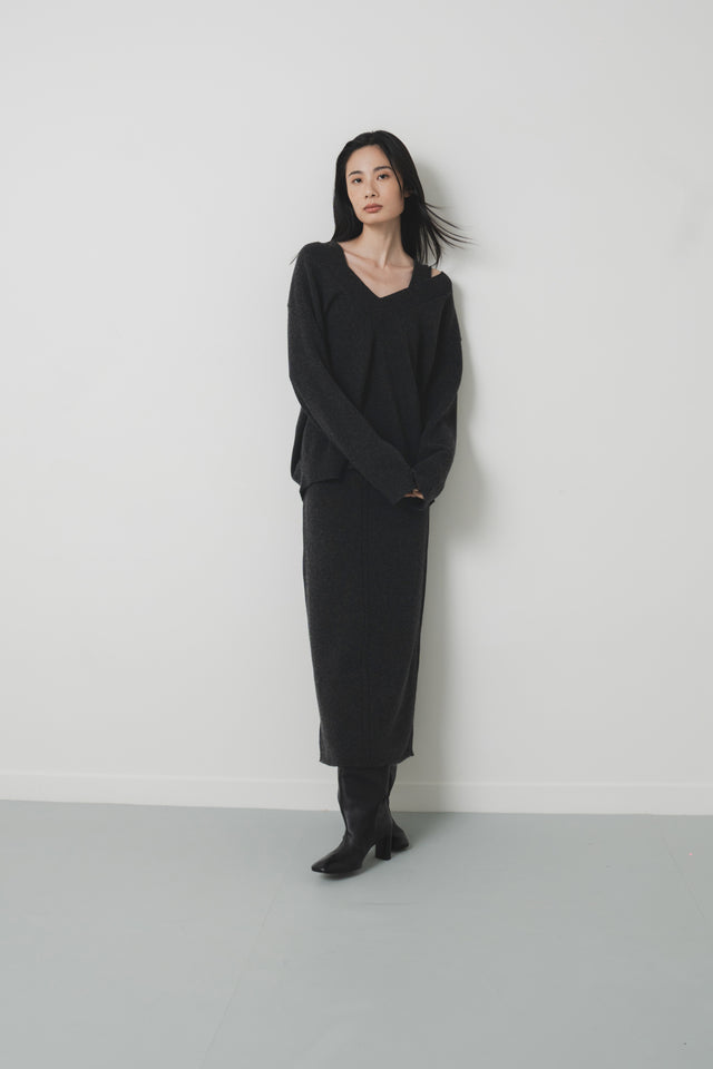 雙V領美麗諾鬆身毛衣 (深灰)