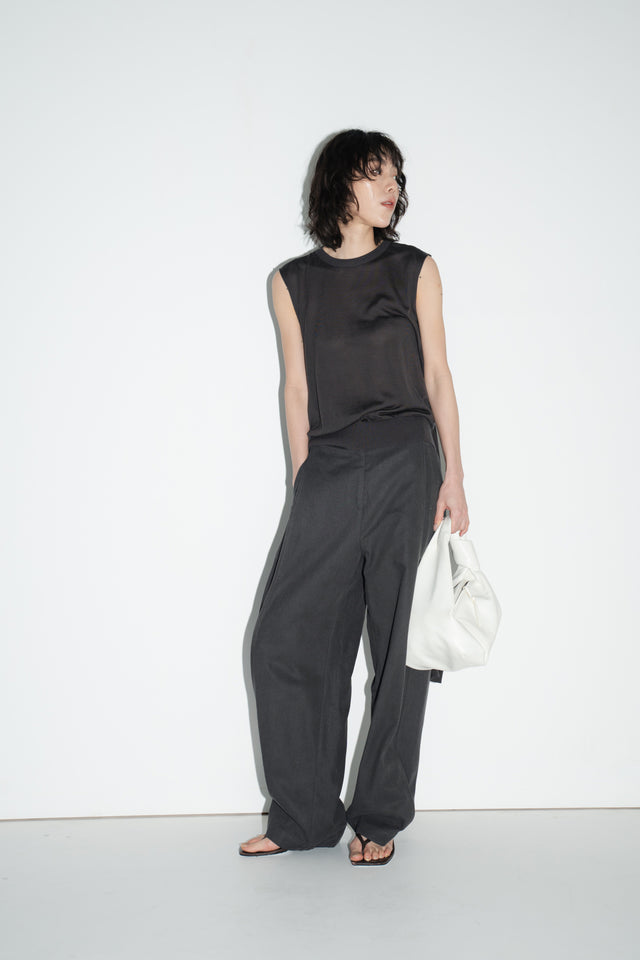 天絲棉立體深褶西褲 (深灰)