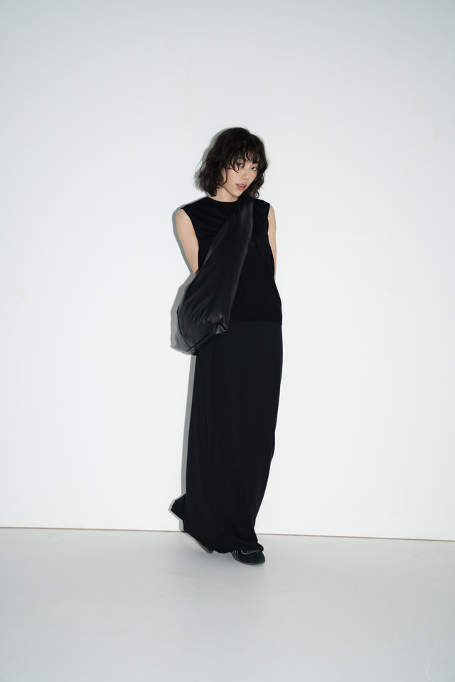 Pengpeng Cloud Triangle Tote Bag (Black)