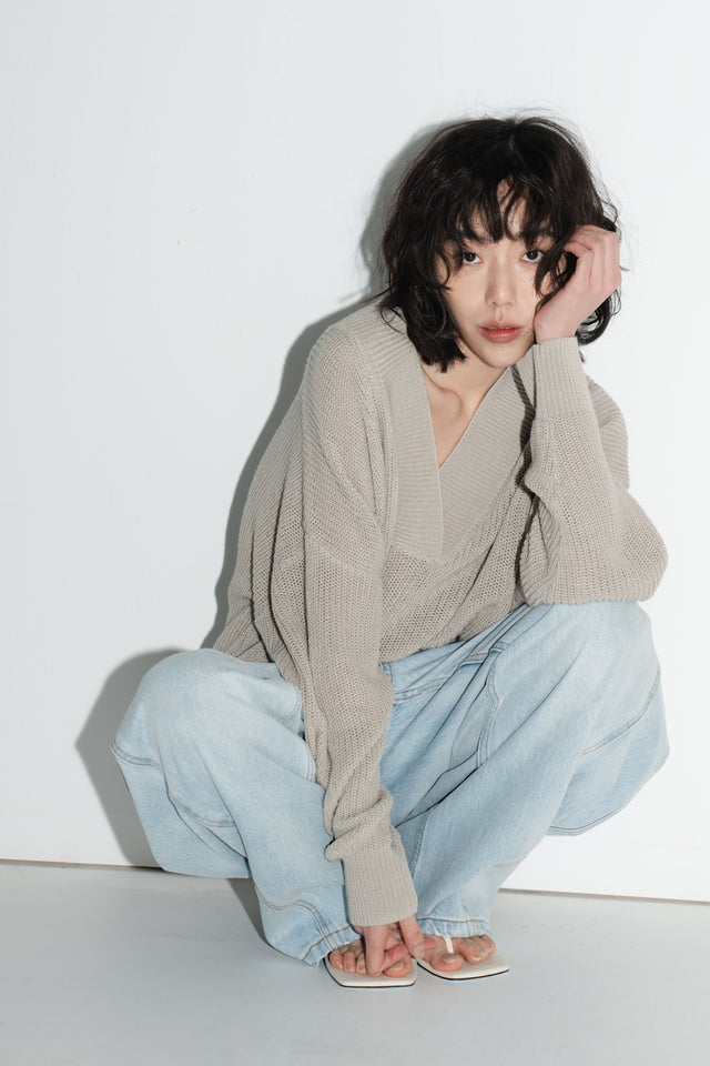 Oversized 交疊V領針織衫 (裸灰)