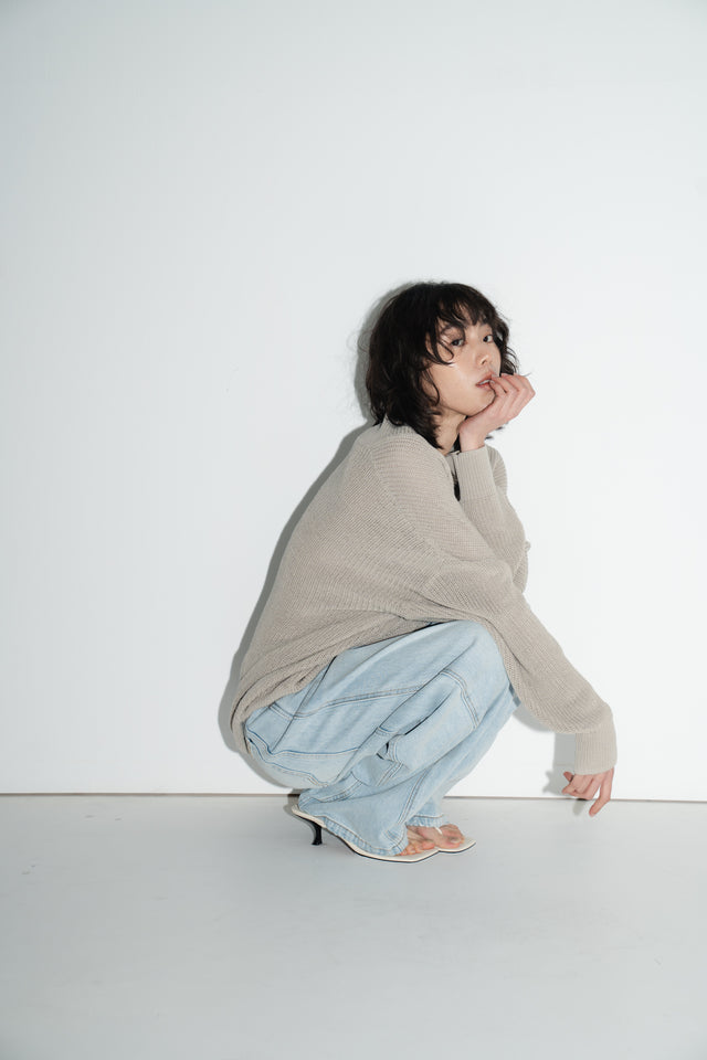 Oversized 交疊V領針織衫 (裸灰)