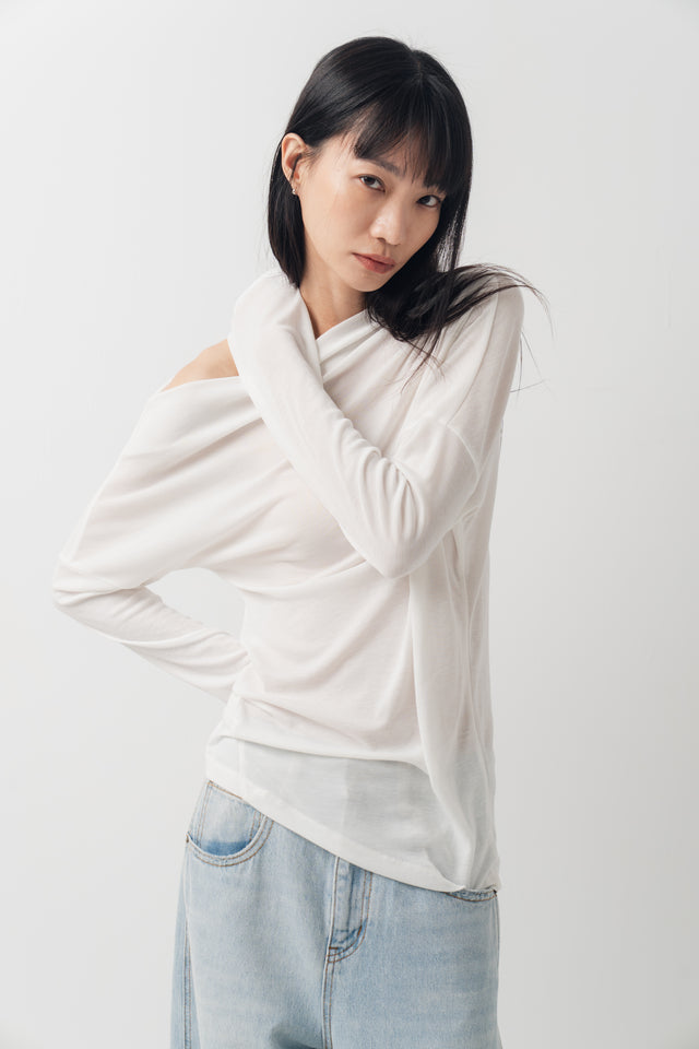 斜領美肩上衣 (白)