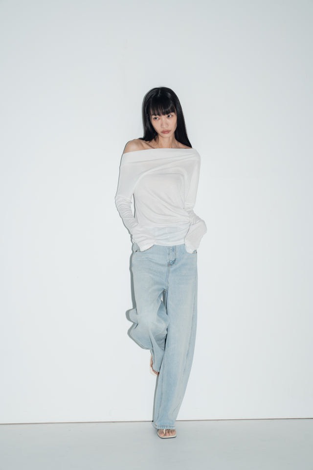 斜領美肩上衣 (白)