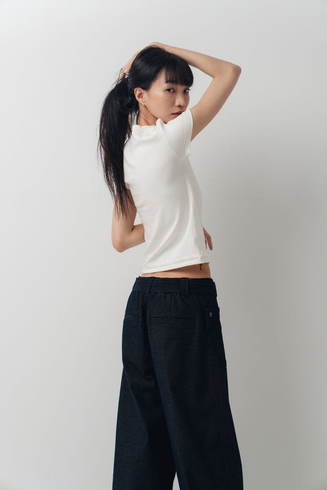 Ultra Soft 翻袋造型直筒丹寧褲(附腰帶) (深藍)