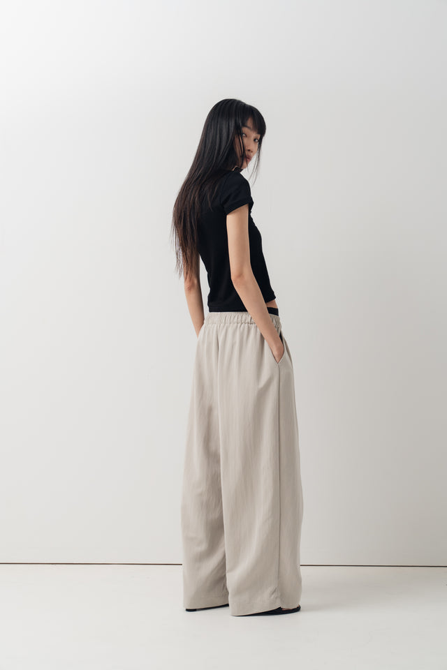 夏日舒彈修身tee (黑)