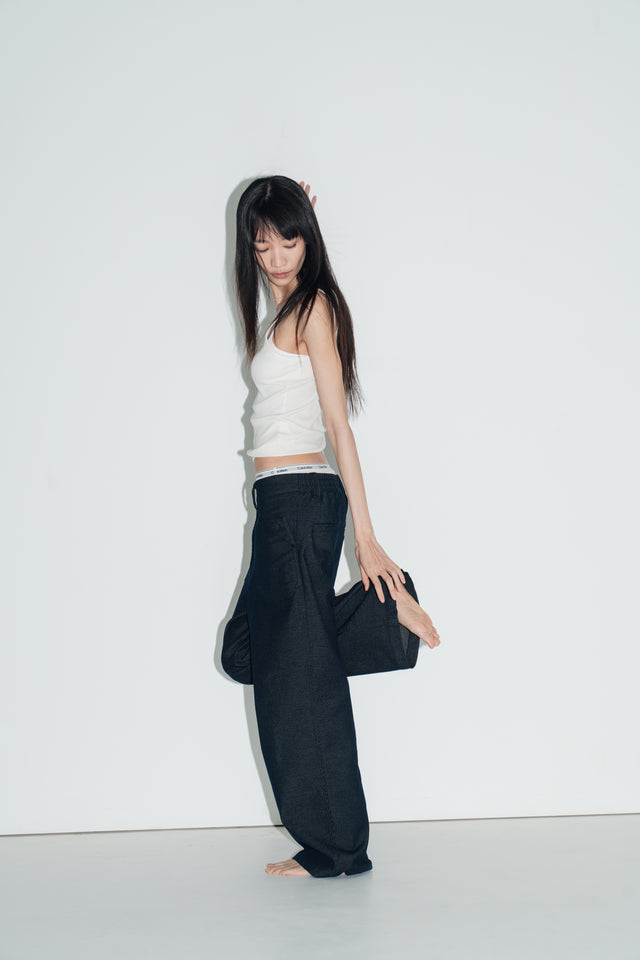 Ultra Soft 翻袋造型直筒丹寧褲(附腰帶) (深藍)