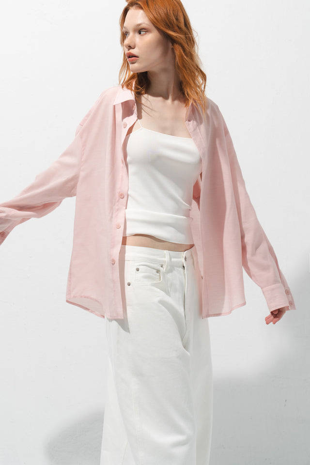 清透紋理弧襬襯衫 (淡粉)