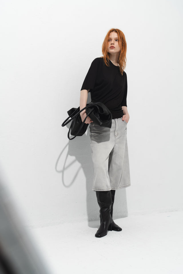 雕塑感堆襬Tee (黑)