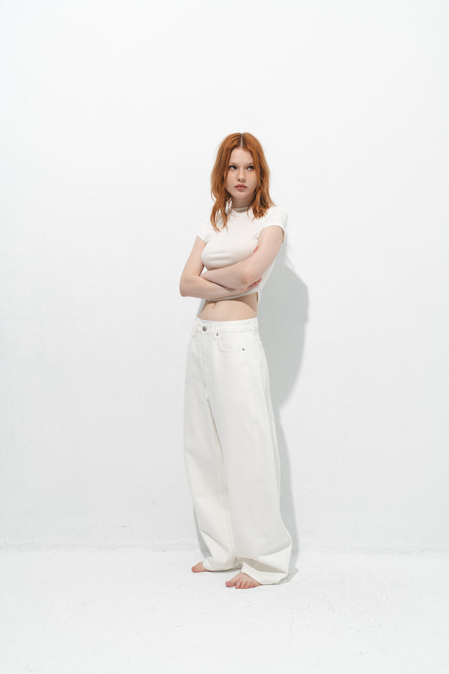 Ultra Soft 挺質立裁彎刀丹寧褲 (白)