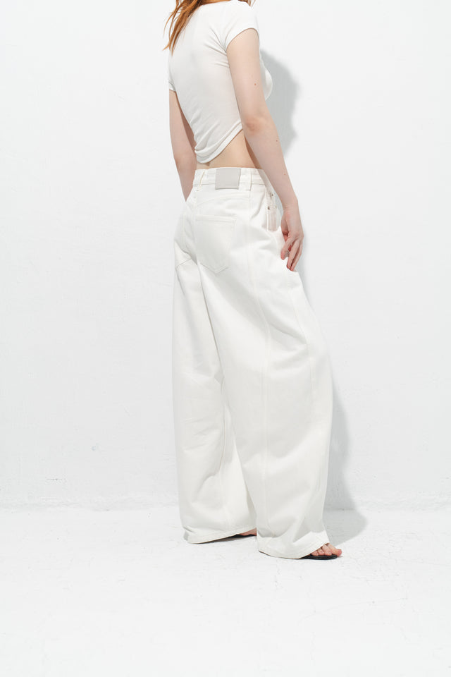 Ultra Soft 挺質立裁彎刀丹寧褲 (白)