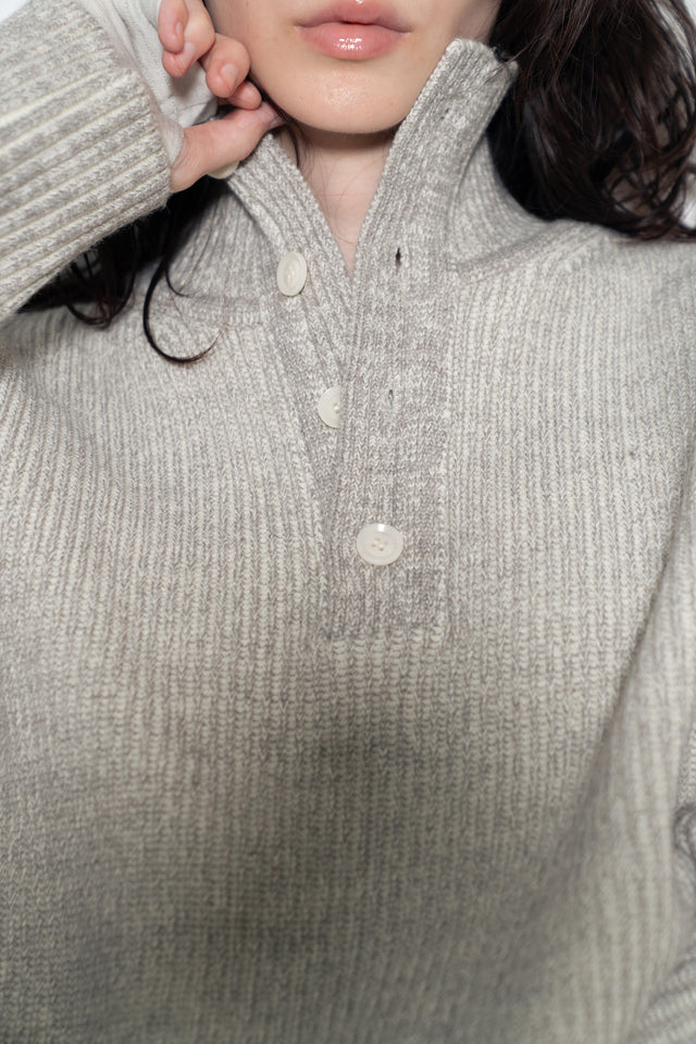 Unisex 雙混紗柔軟高磅立領毛衣 (柔灰)