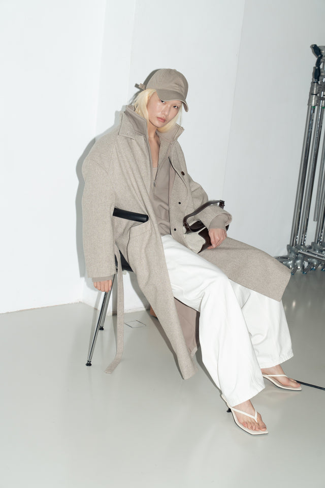 Unisex 立體肩裁線柔軟刷毛衛衣 (灰裸)