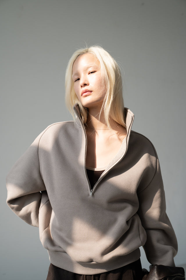 Unisex 立體肩裁線柔軟刷毛衛衣 (灰裸)