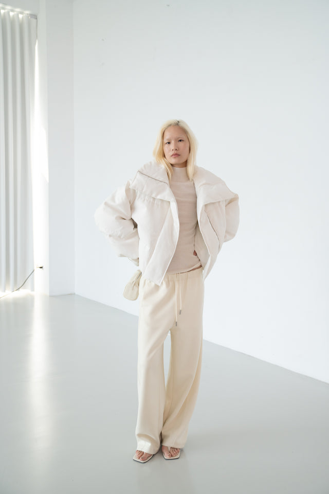 Large lapel quilted down jacket (soft white)