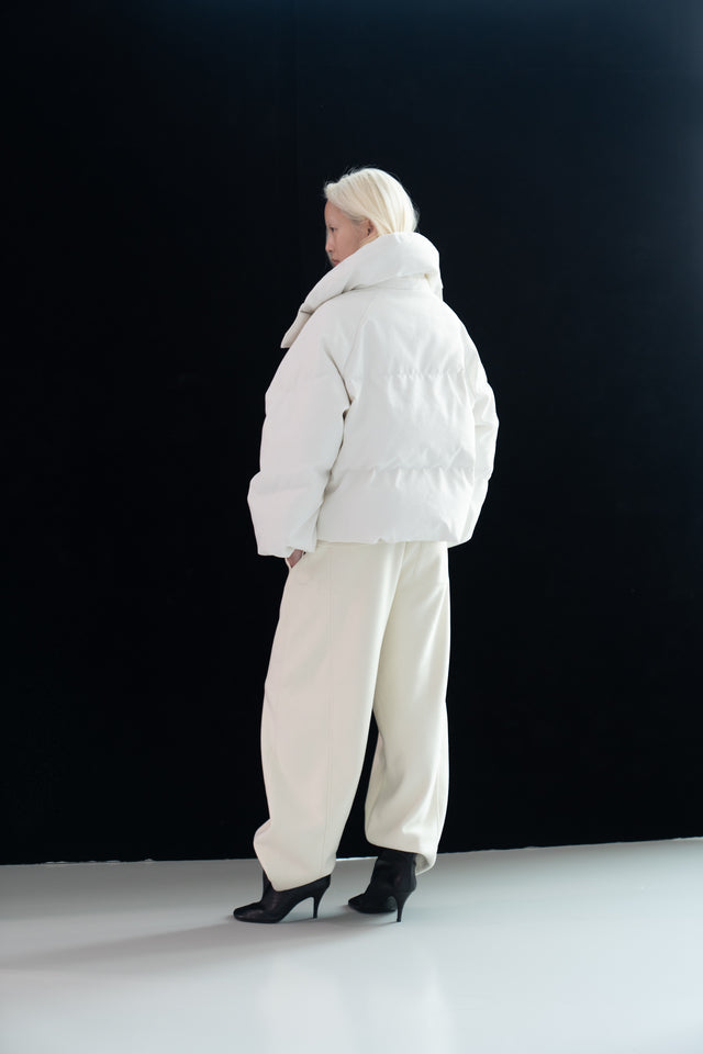 Large lapel quilted down jacket (soft white)