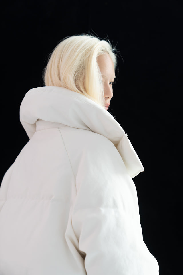 Large lapel quilted down jacket (soft white)