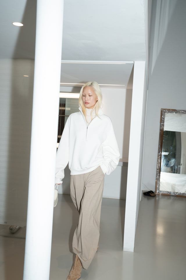 Unisex Soft Fleece Sweatshirt with 3D Shoulder Cut (White)