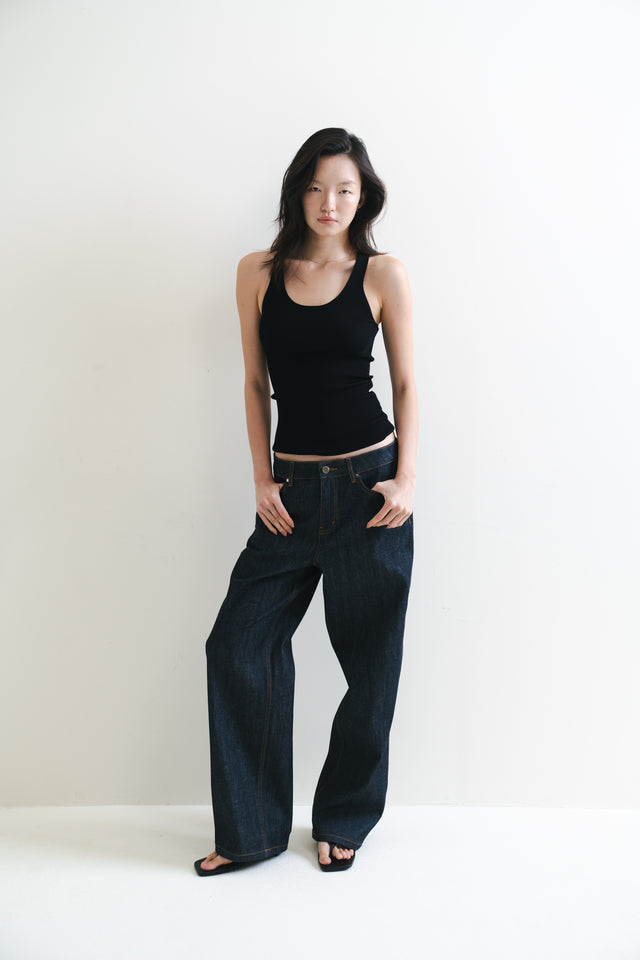Silk Knit 修長U領涼爽針織背心 (黑)