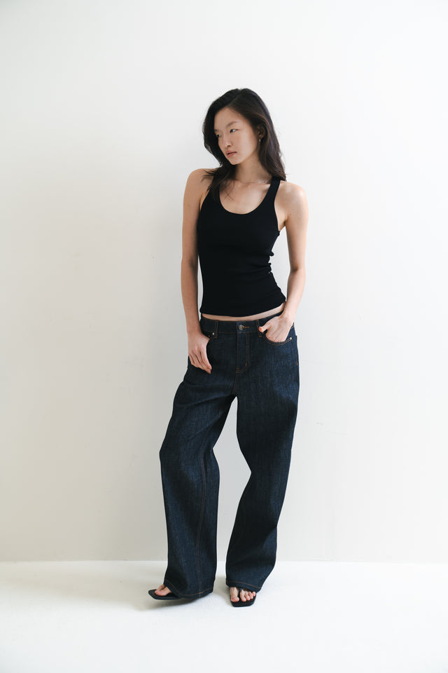 Silk Knit 修長U領涼爽針織背心 (黑)