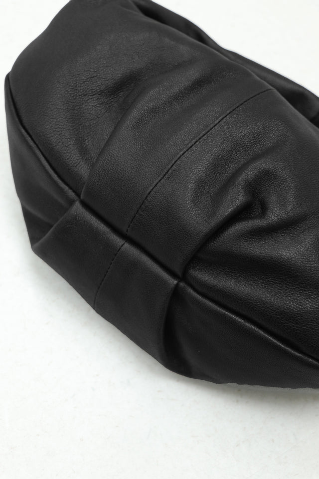 水餃包-three-dimensional-dumpling-bag-black