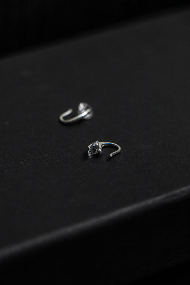 純銀耳環-small-round-diamond-sterling-silver-earrings
