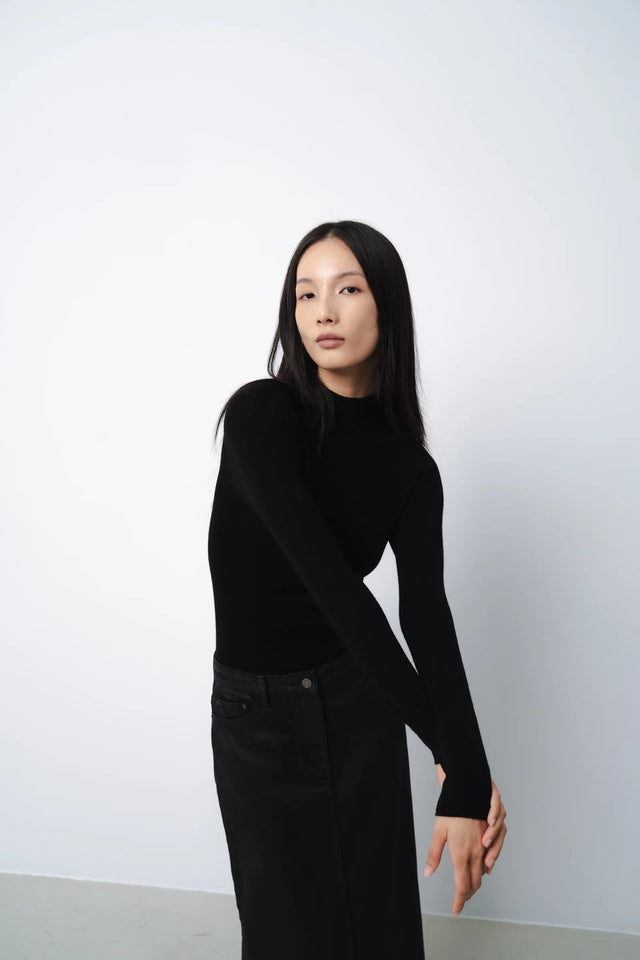 羊毛衫-warm-half-collar-seamless-woolen-sweater-black