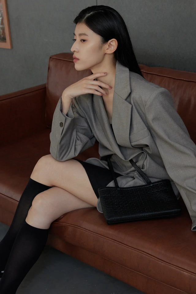 長襪-transparent-velvet-stockings-black-white