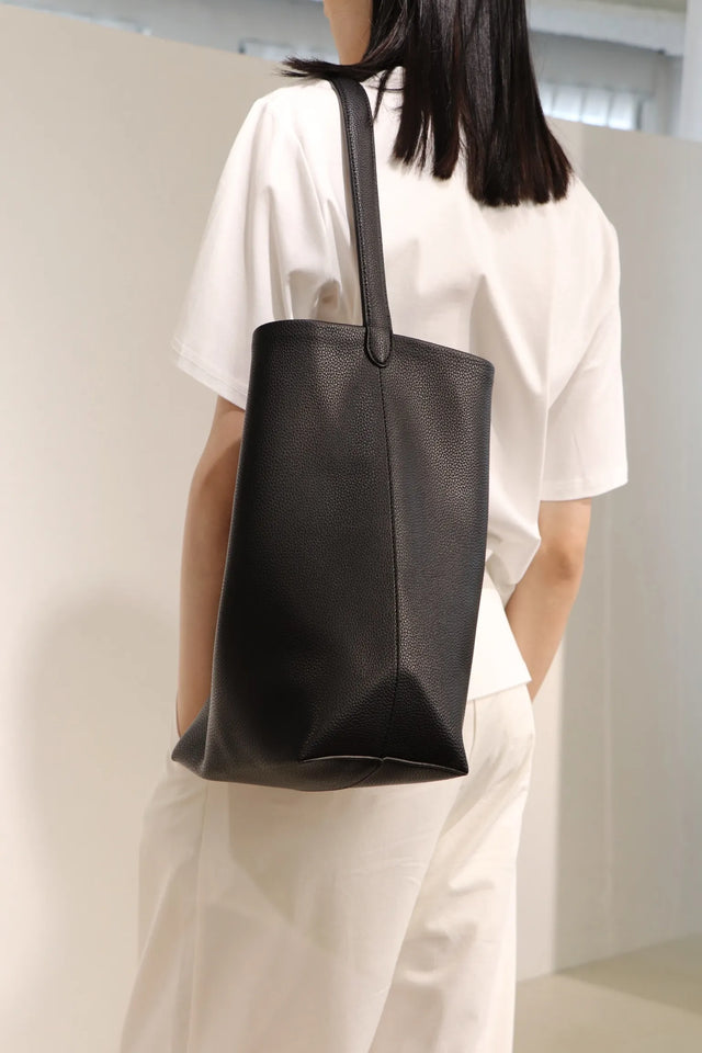 水桶包-extremely-simple-shoulder-bucket-bag-black
