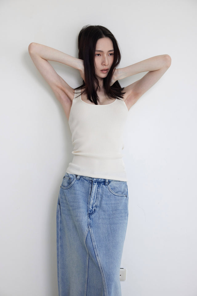 Silk Knit 夏日涼爽方U領針織背心 (柔白)