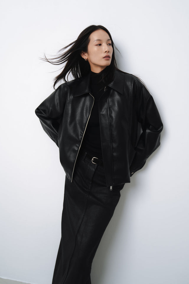 皮革外套-unisex-curved-cut-leather-jacket-black