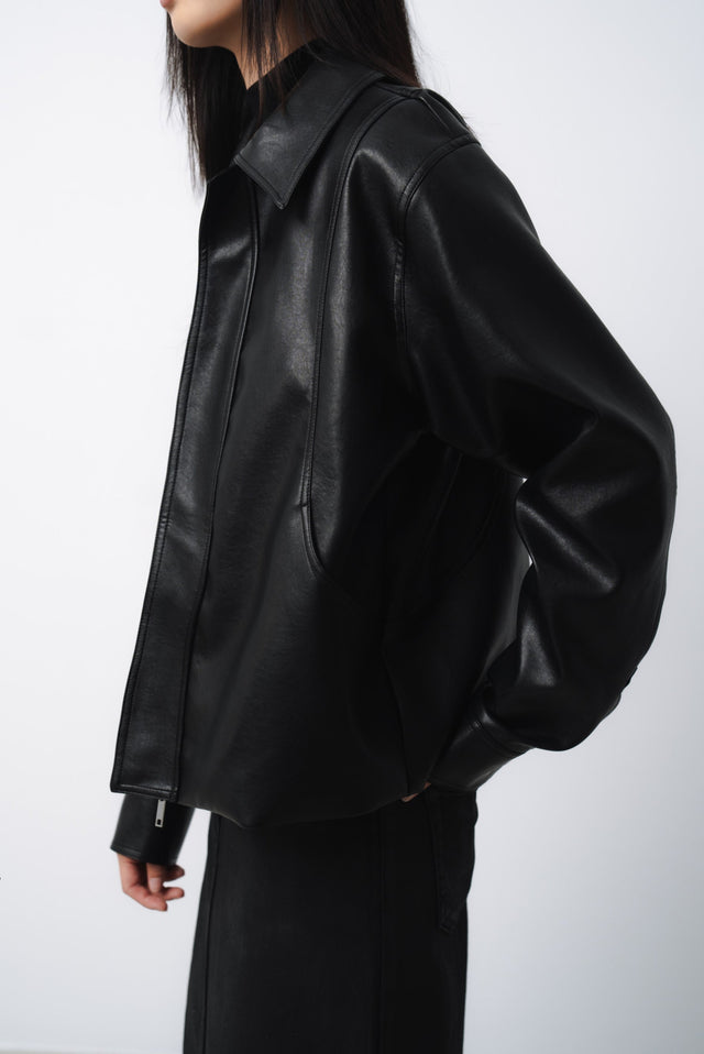 皮革外套-unisex-curved-cut-leather-jacket-black