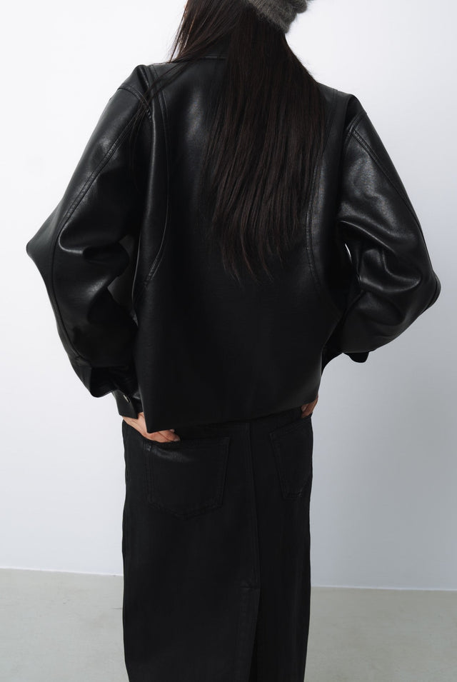 皮革外套-unisex-curved-cut-leather-jacket-black