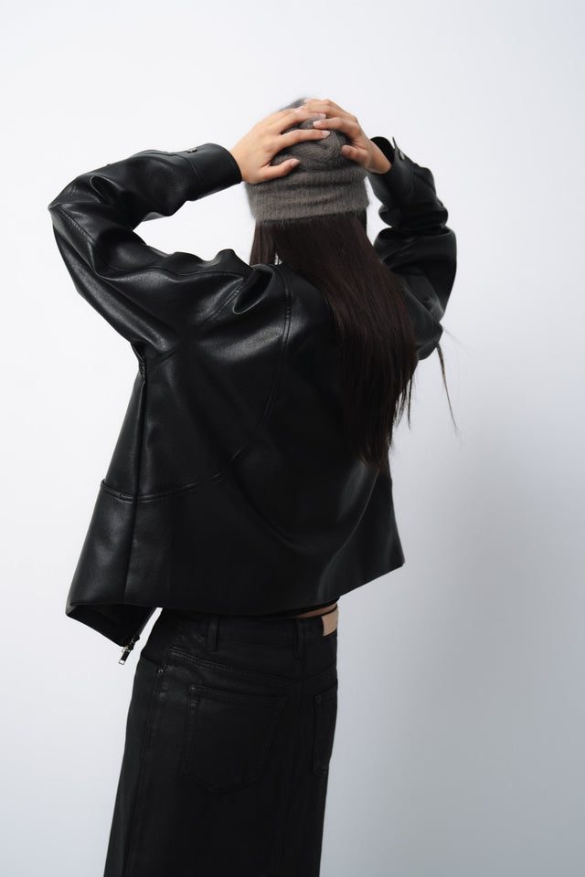 皮革外套-unisex-curved-cut-leather-jacket-black