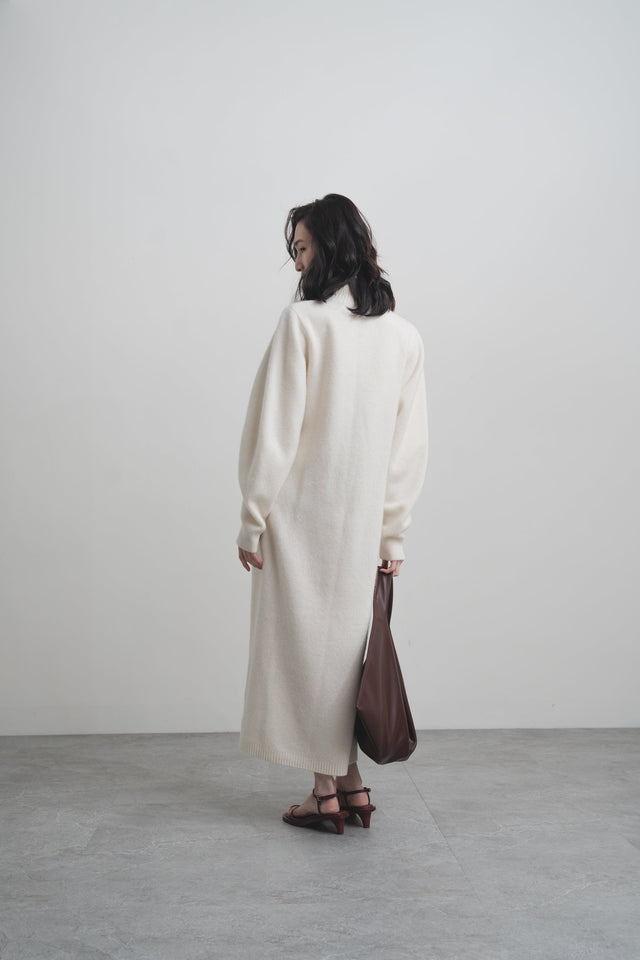 洋裝-ultra-fine-wool-curved-dress-soft-white