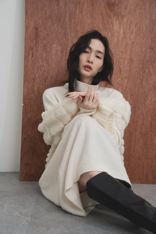 洋裝-ultra-fine-wool-curved-dress-soft-white