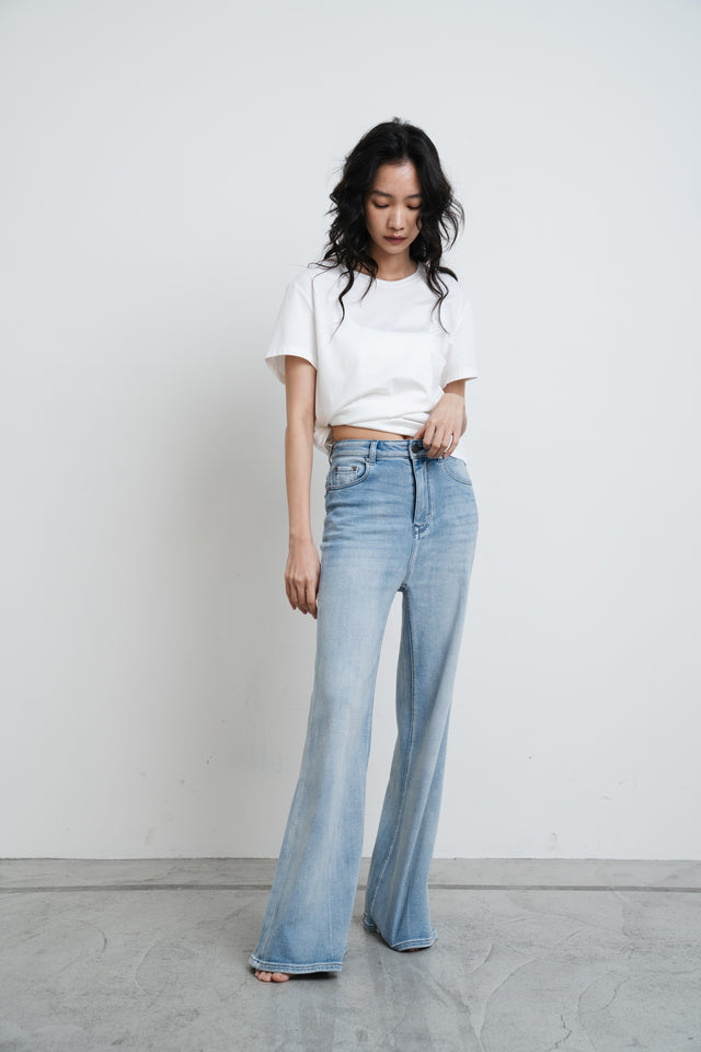 丹寧褲-ultra-soft-denim-stretch-bootcut-jeans-lightblue