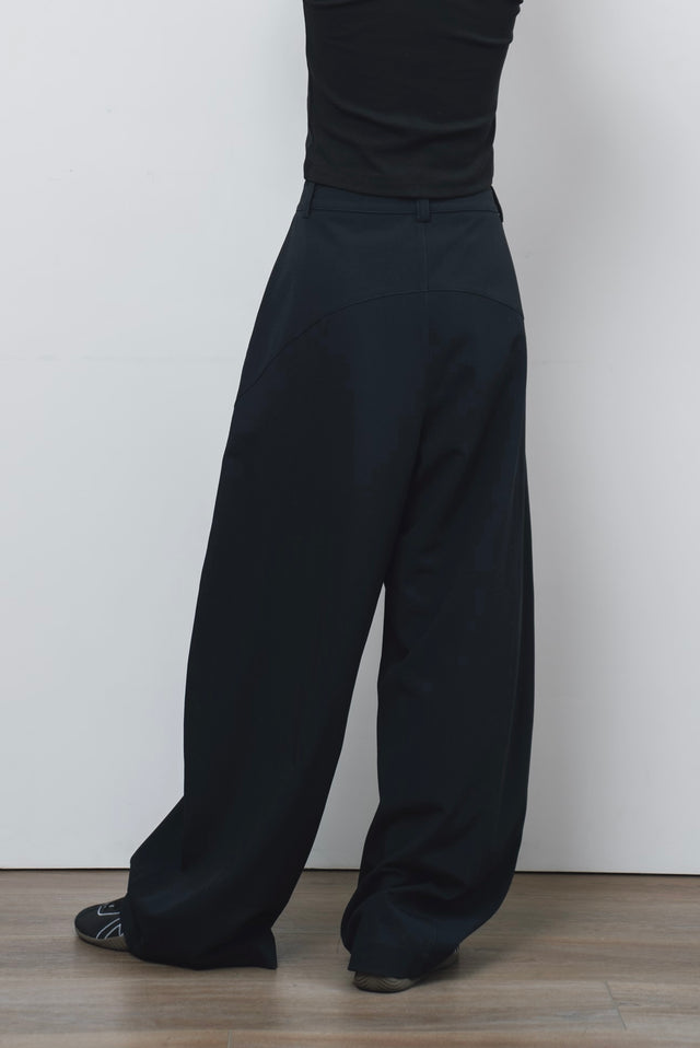 西褲-3d-arc-cutting-trousers-navyblue