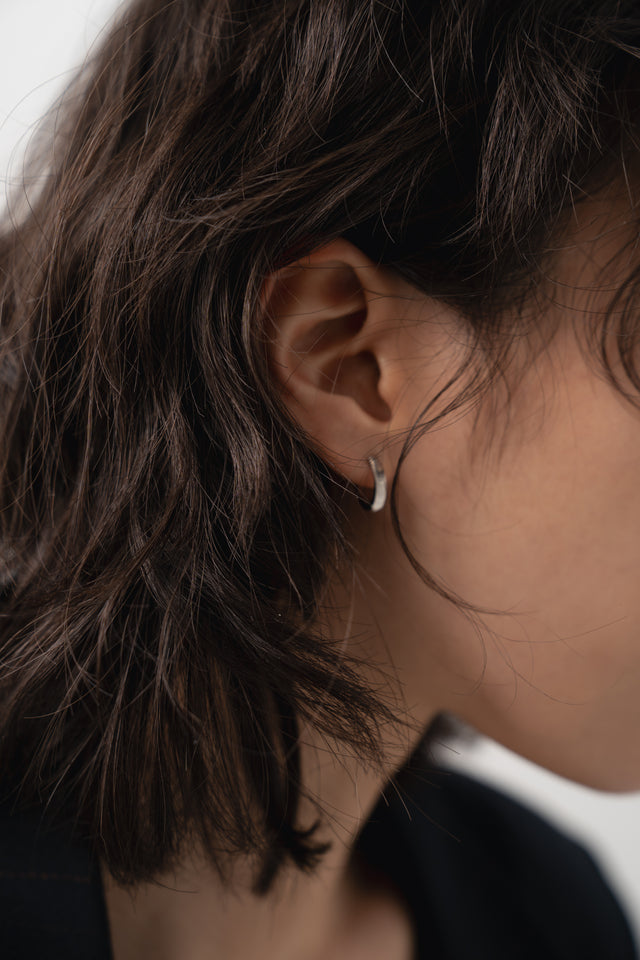 Finely cut 925 sterling silver earrings (silver)