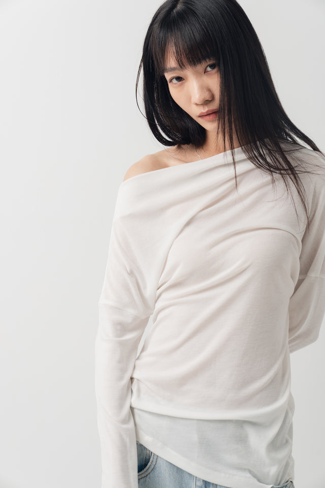 斜領美肩上衣 (白)