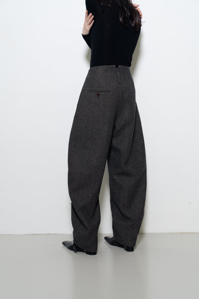 打褶羊毛錐形西褲 (褐棕)