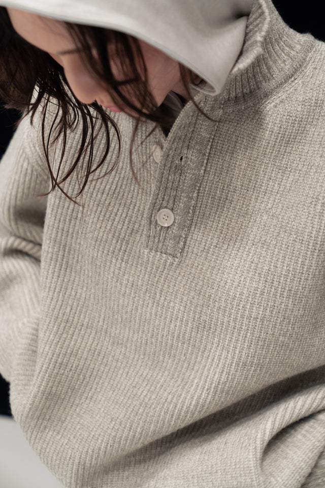 Unisex 雙混紗柔軟高磅立領毛衣 (柔灰)